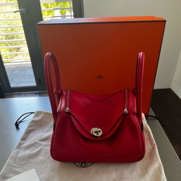 Hermes Handbags - Brand New In Box Hermes Lindy size 26